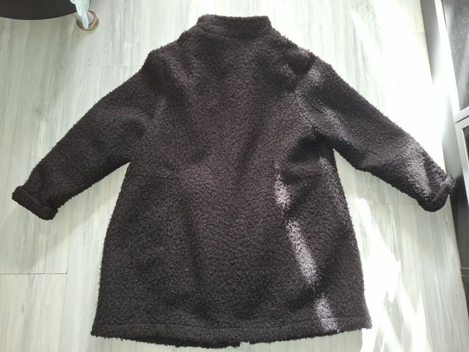 Дамско черно палто Esmara 56 размер.

65 см.от мищница до мишница.