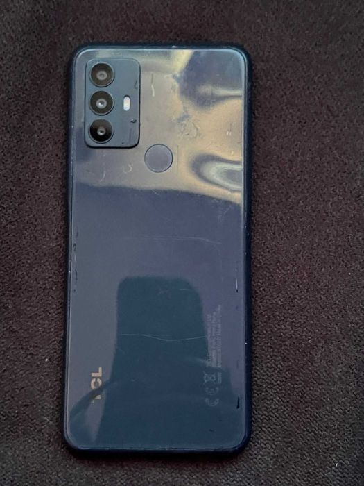 ТСL 305 64gb супер бърз батериата даржи цял ден