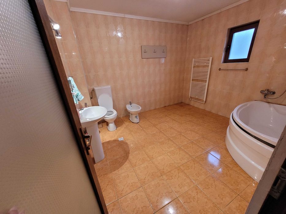 DIRECT DE LA PROPRIETAR - Casă de vanzare, P+1E constructie 2011, in VALU LUI TRAIAN.