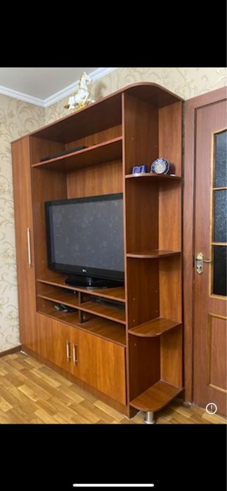 Продам шкаф для телевизора