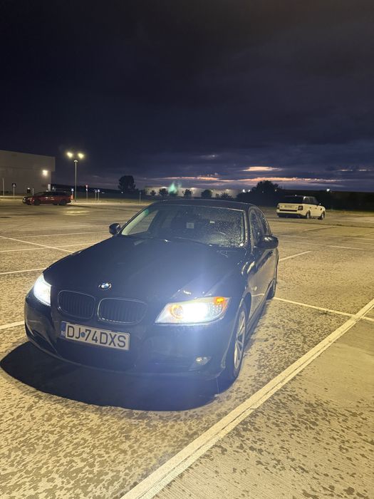 BMW 3 Series 2011