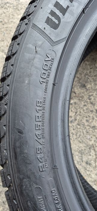 4 anvelope iarna ca si noi runflat Goodyear 245/45/18.Pretul/bucata