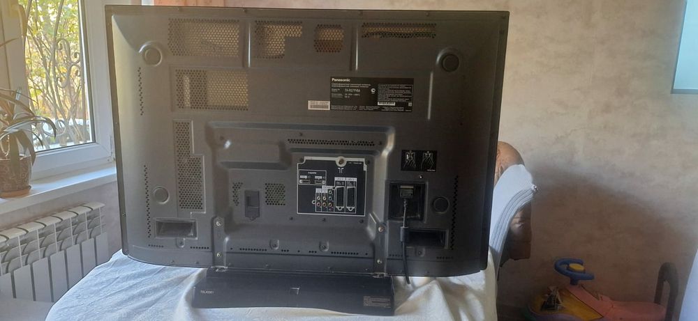 Телевизор Panasonic,продавались.