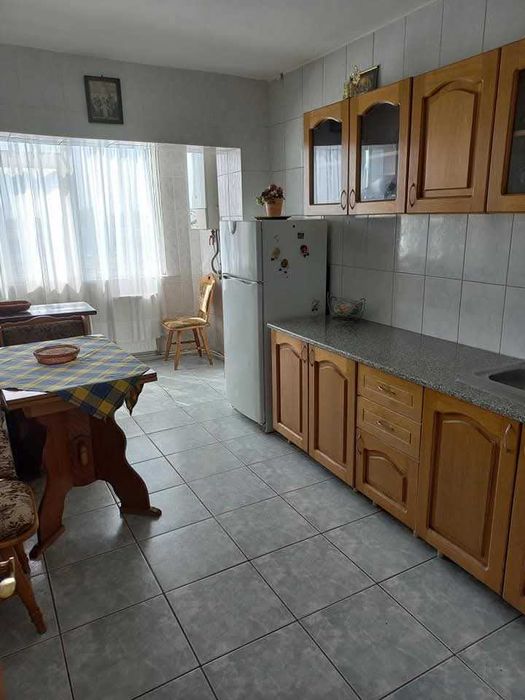 Vând ap 3 camere  FOCSANI