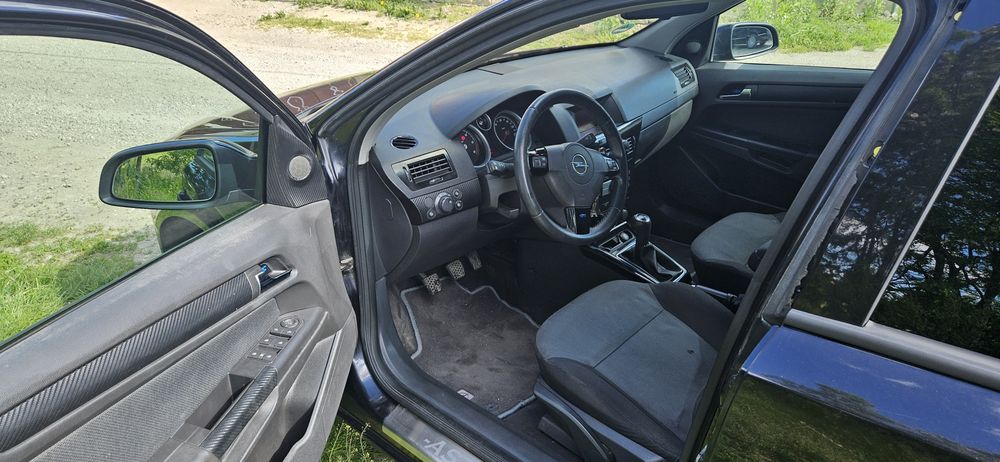 Opel Astra H OPC line hatchback