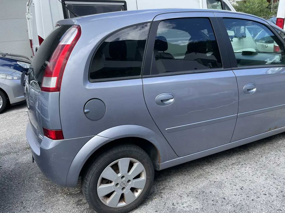 Opel Meriva A 1.6 бензин 100к.с. автомат който се продава на части