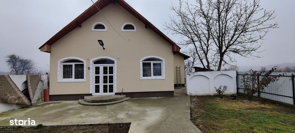 2 CASE / str. Eminescu