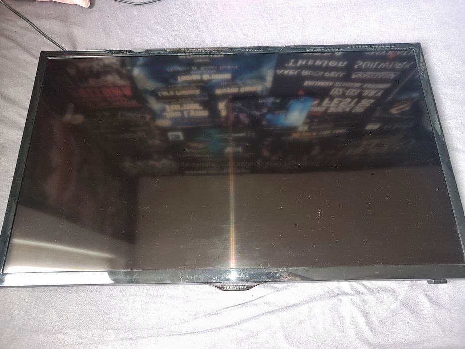 Samsung UE32F5000AW за части !