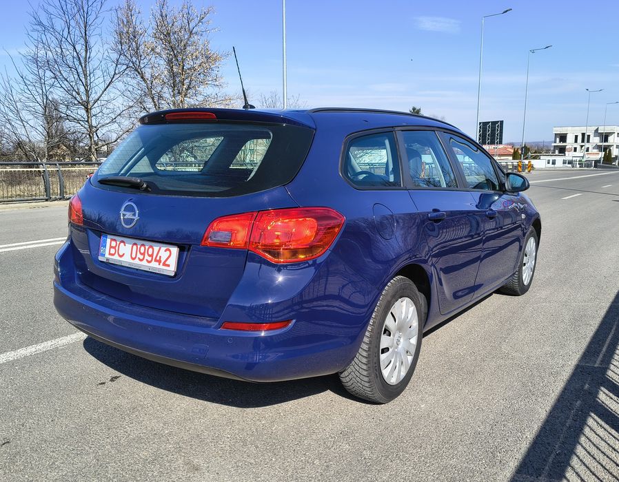 Opel Astra j  1,4 benzina - Germania
