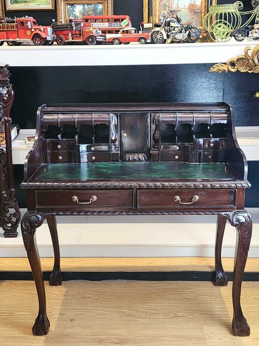 Писалище - Чипъндейл