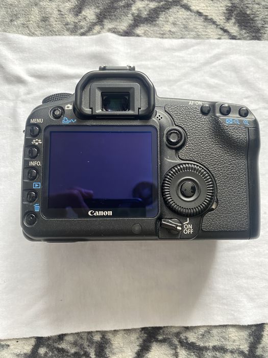 Canon 5D Mark 2 stare perfecta numar de cadre 75584