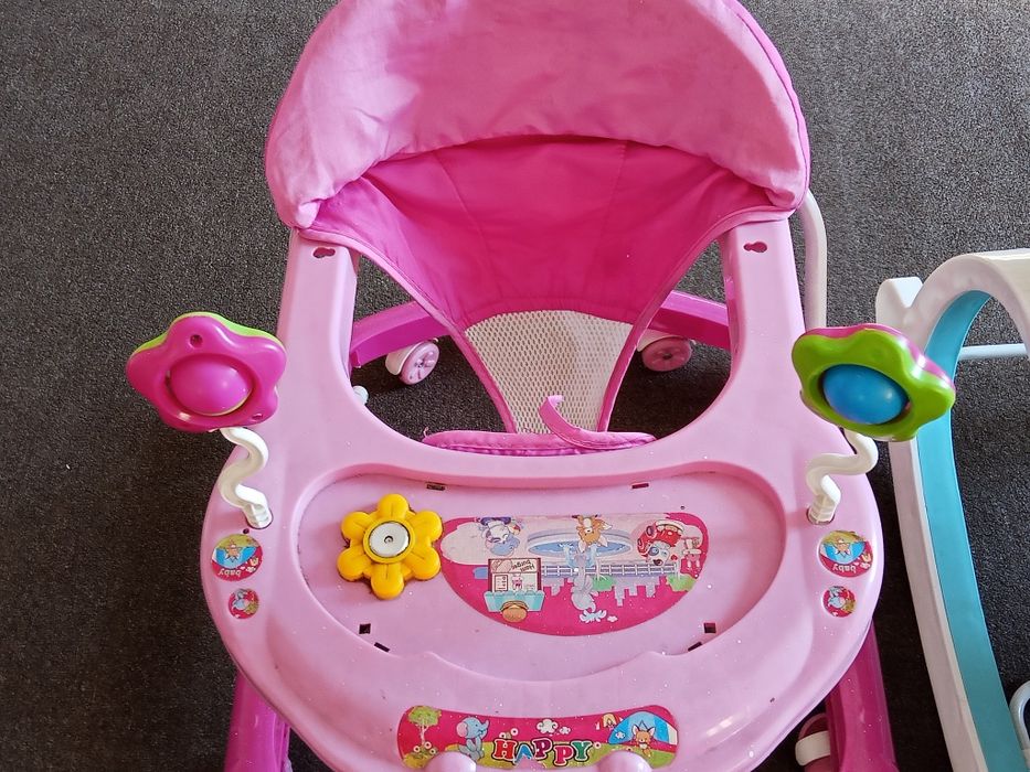 Детская колыбельная и ходунки