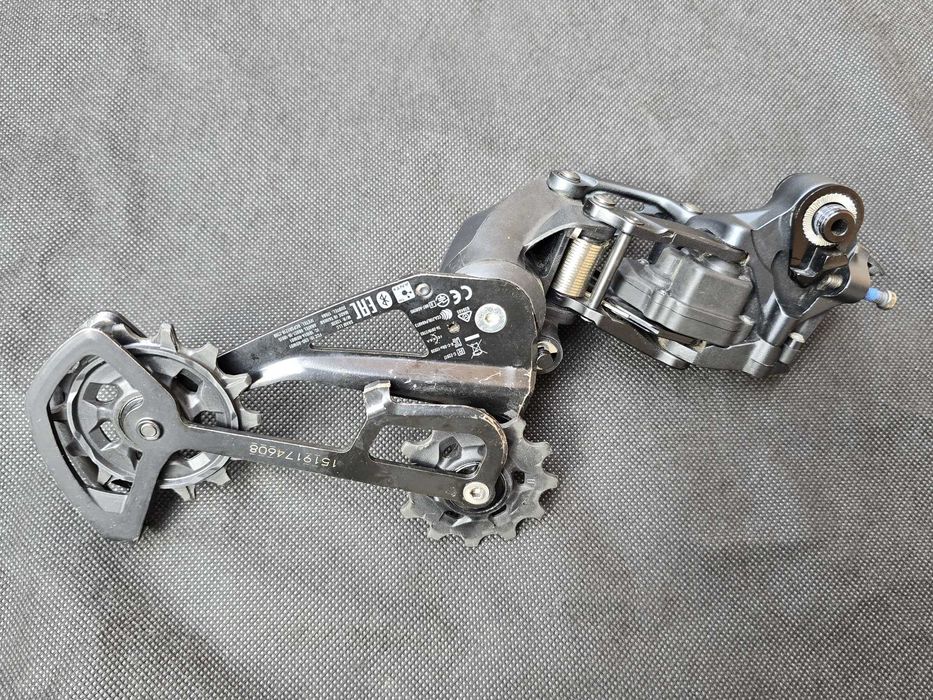 SRAM GX Eagle AXS, Fizic Adaptive R1