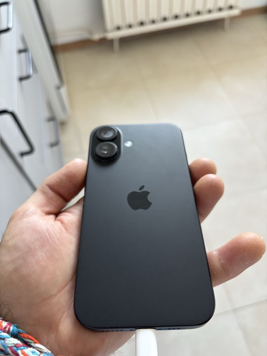 iphone se 3 128gb second hand si noi de vanzare • Anunturi • OLX.ro