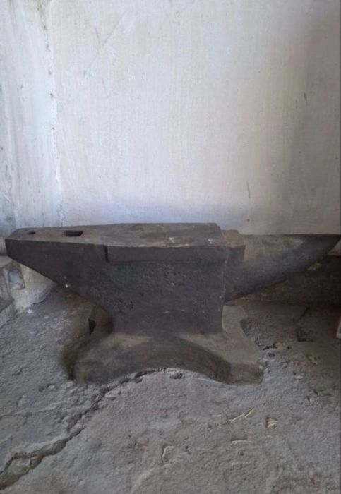Продам наковальню