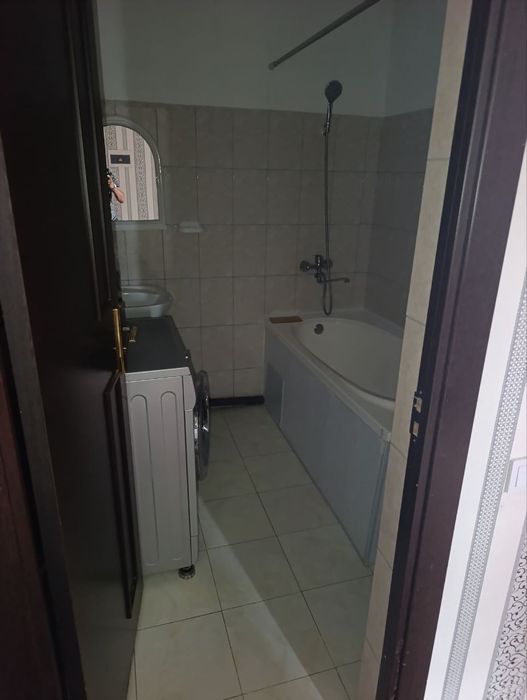 Ijaraga uy bor 
3 xonalik
2 etaj 
Xamma sharoyiti bor 
Xaladeni kirmos
