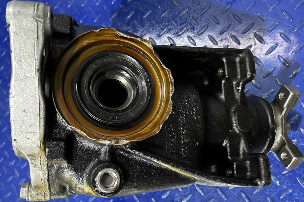 Diferential spate Mercedes Vito V Class W447 A4473500814