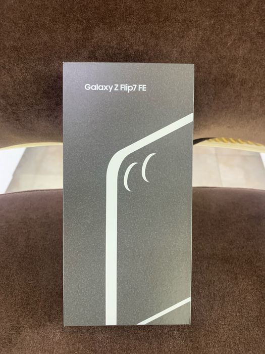 Samsung Z Flip7 FE