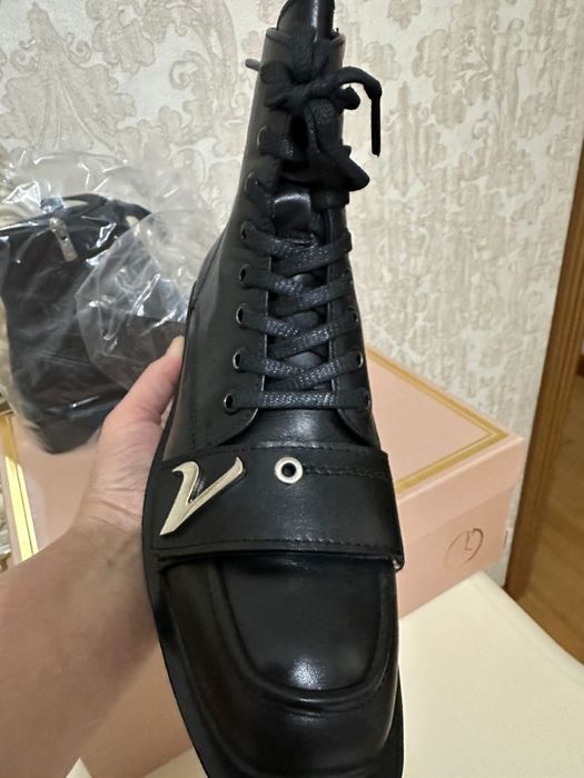 Ботинка Ильви новая