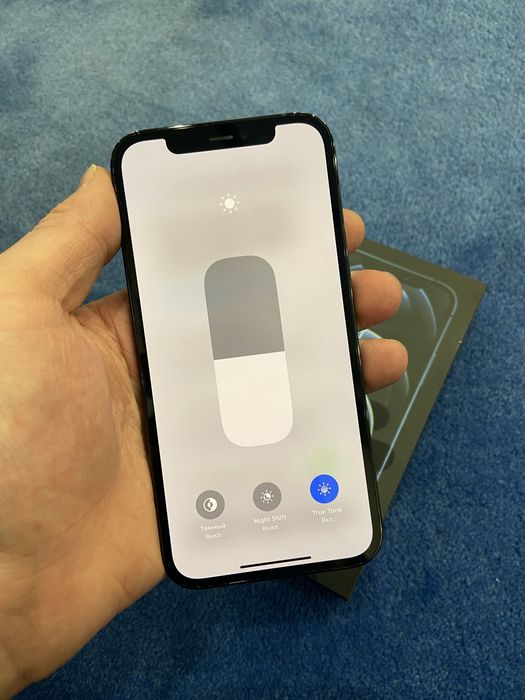 Продам iPhone 12pro 256GB 80%