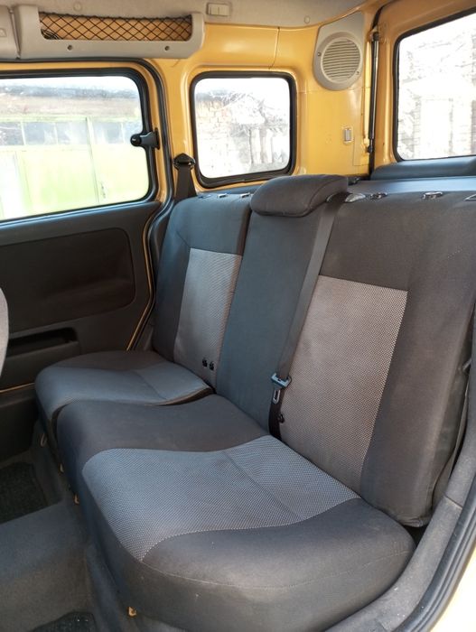 Опел комбо метан.