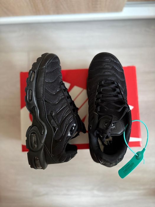 Nike Tn Black Shoes Обувки
