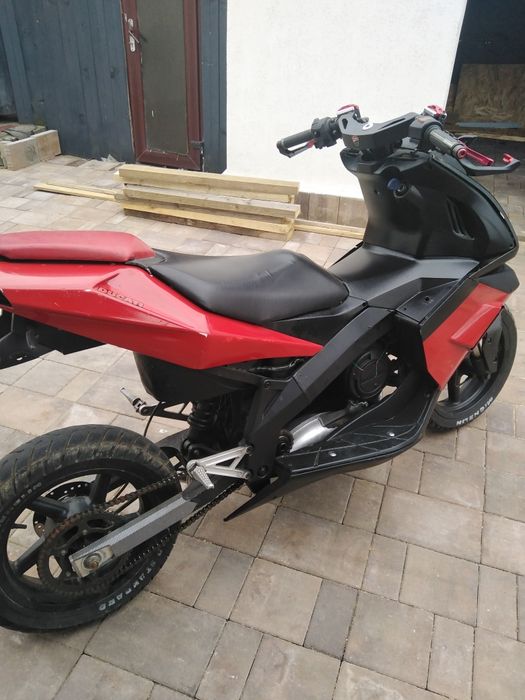 Vând Derbi Gp1  50cc