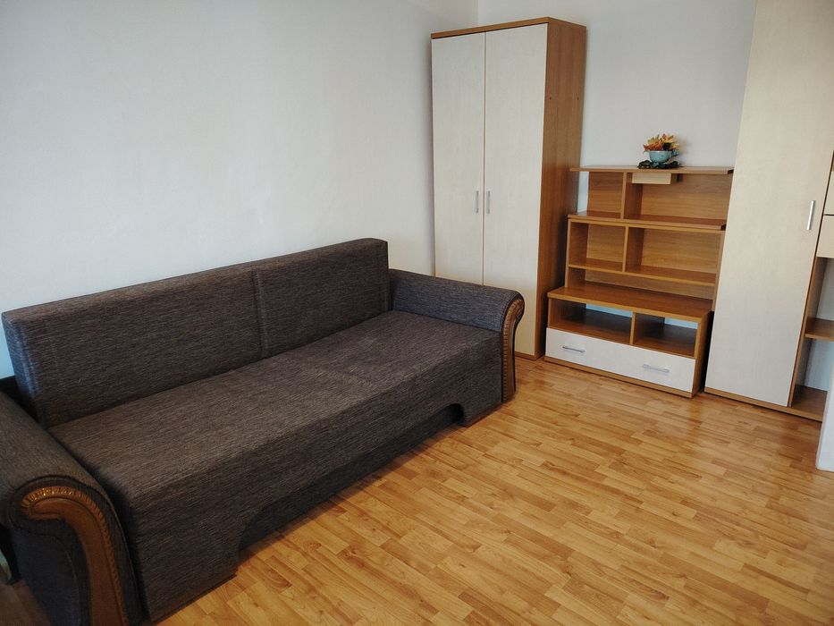 Închiriez garsonieră în regim hotelier