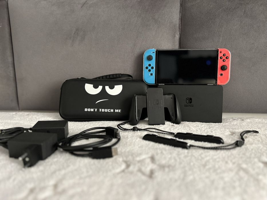 Nintedno Switch пълен комплект