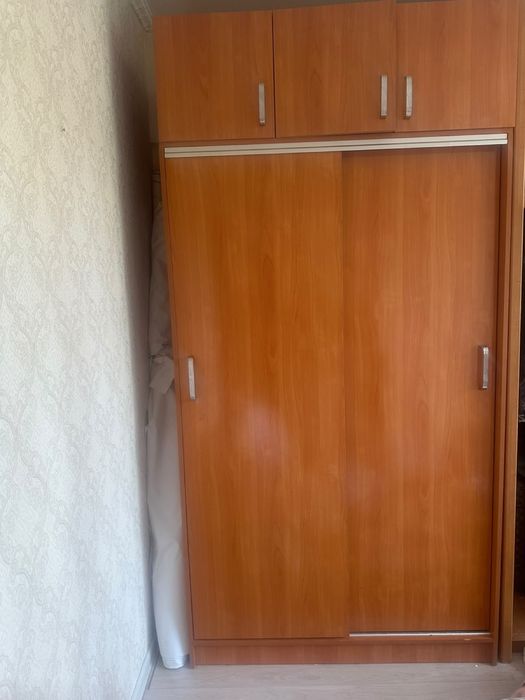 Продаетсы 2 шкафп, состояниғ  хорршее