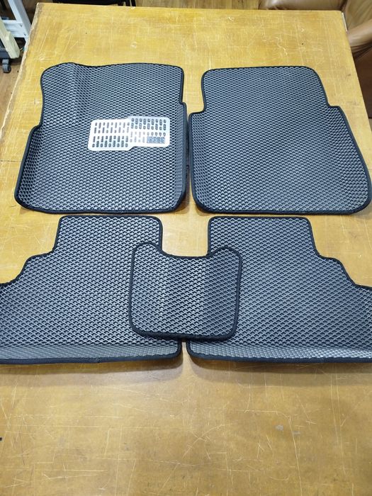 Авто коврики/полики EVAKOR/Evocar_pro Premium Tracker 2