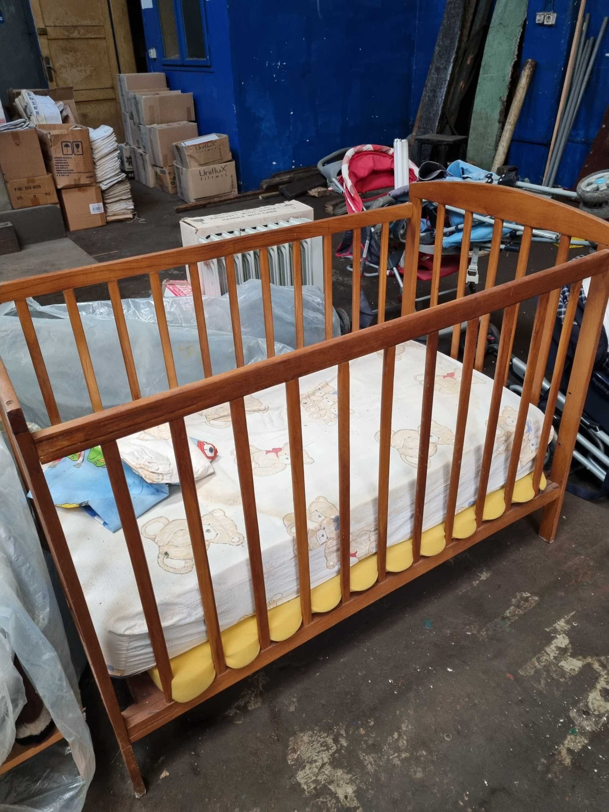 Baby sales crib olx