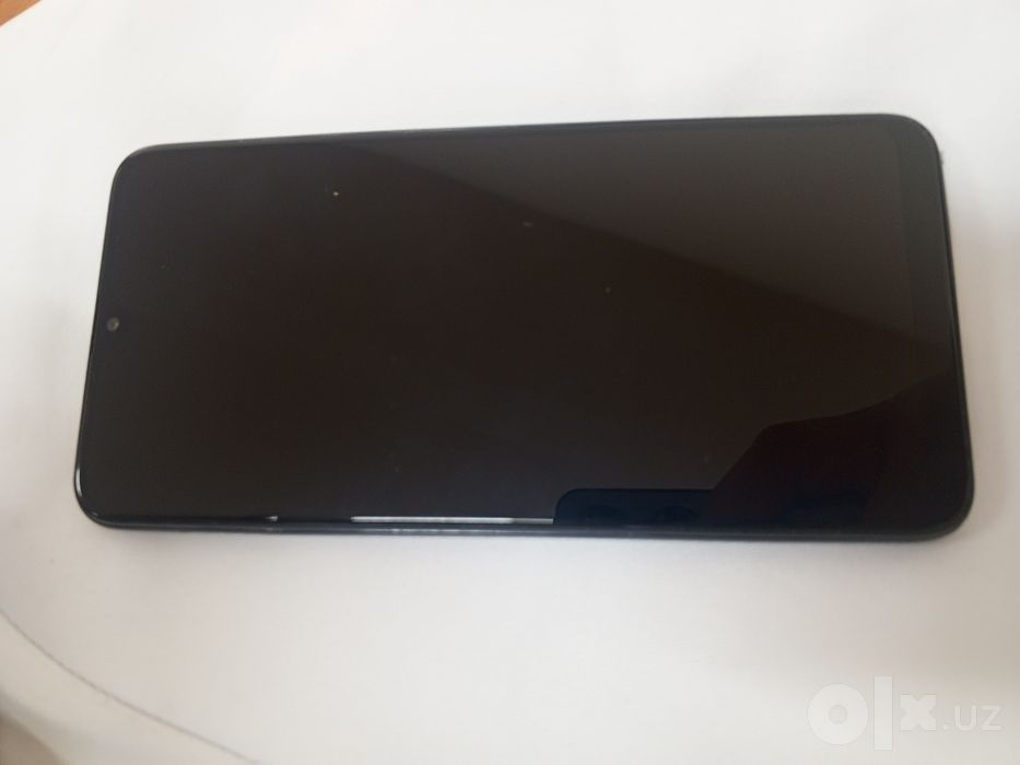 Samsung A10 telefon hammajoyi ishledi