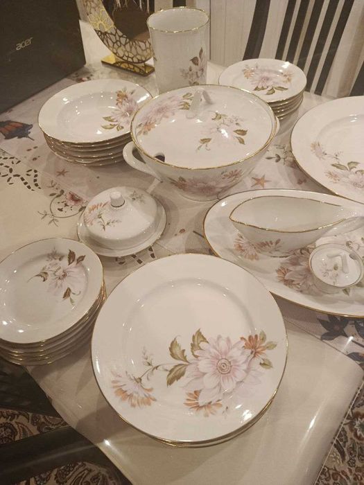 Столовый сервиз Дулево