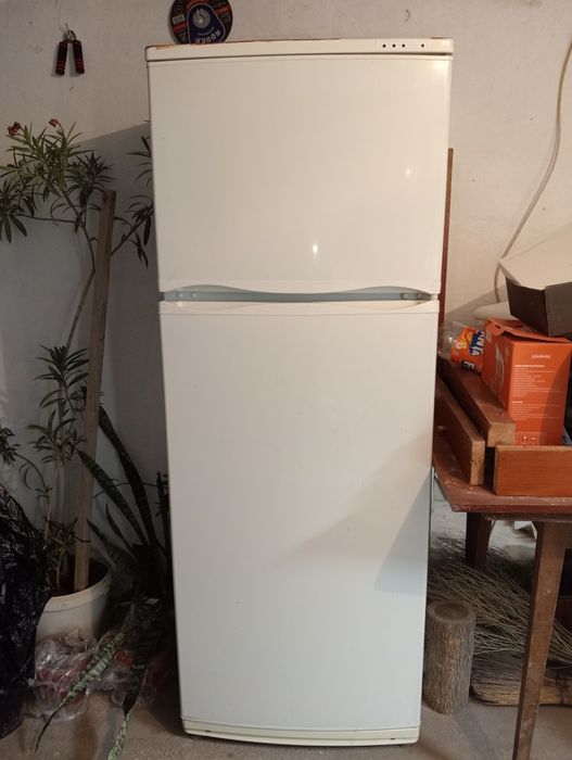 Холодиник    б/у