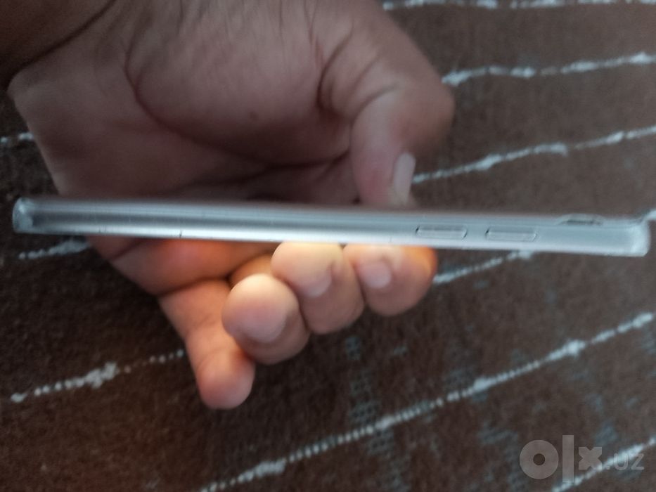 Samsung galaxy j2 modeli sotiladi