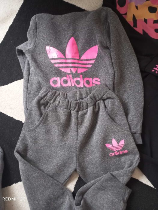 Детски анцузи.Цената е обща.