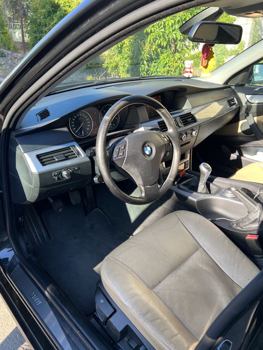 Vând BMW e60 520d