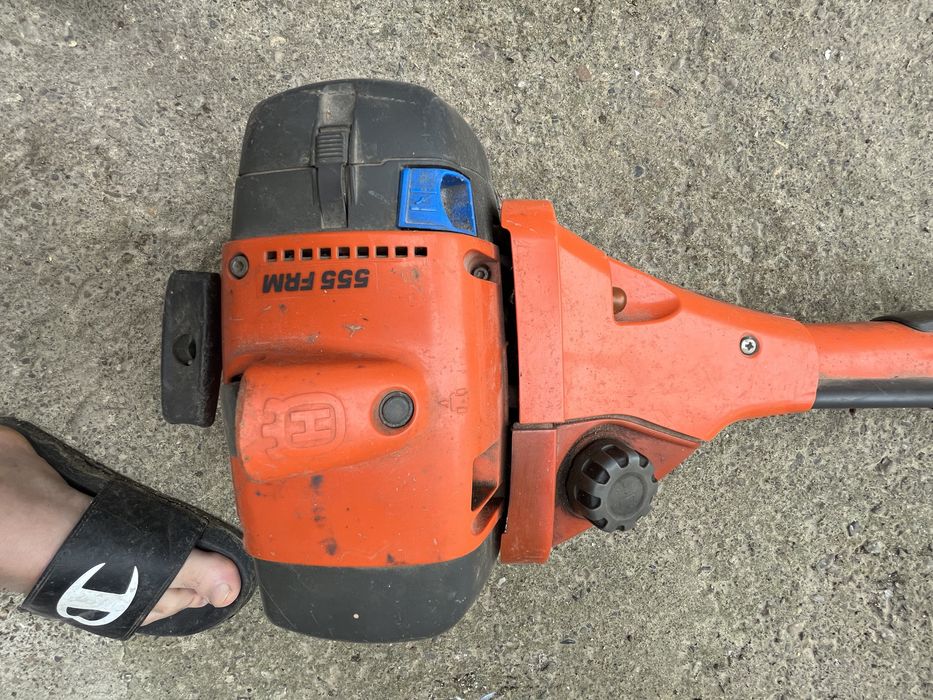 Husqvarna 555 FRM