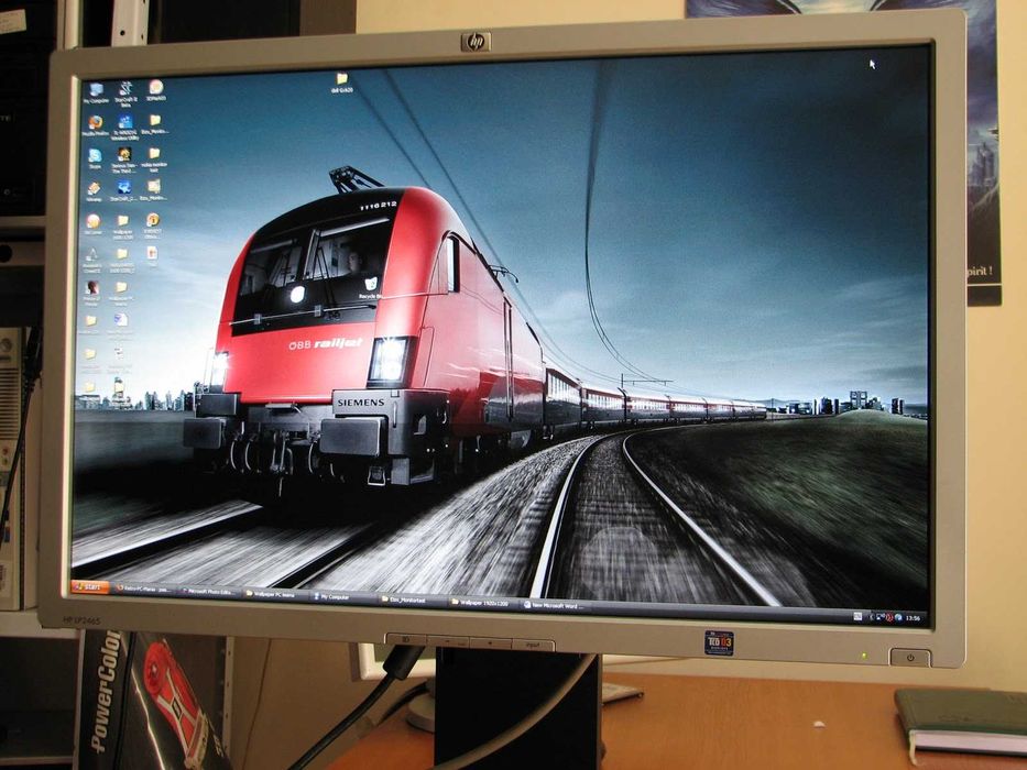 Монитор HP LP2465