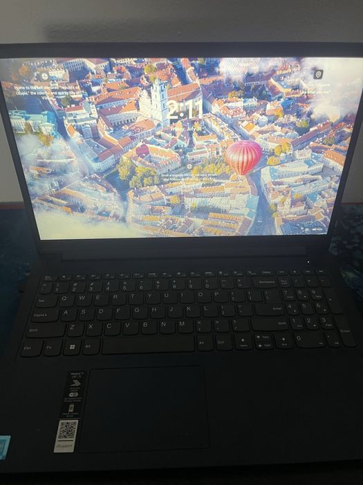 Laptop lenovo V15 G4 AMD Ryzen