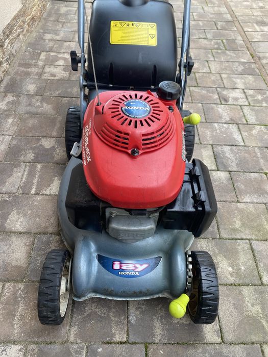 Masină   tuns iarba - gazon Honda Izy
