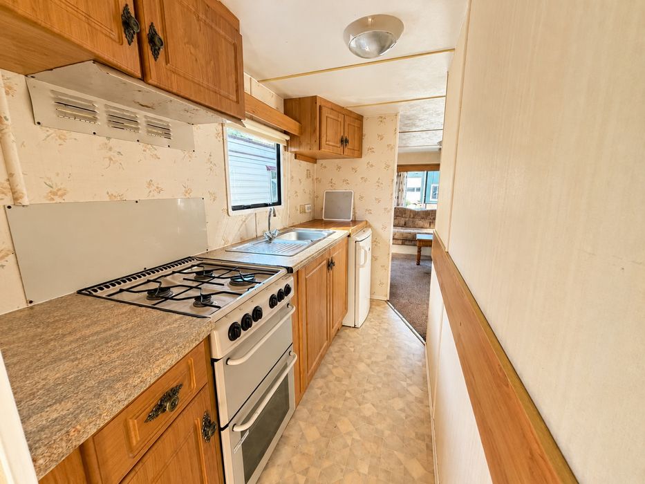 Casa mobila Casa pe roti Casa de vacanta Container Tiny house / living / 3 dormitoare / bucatarie / 2 bai / 34 mp
