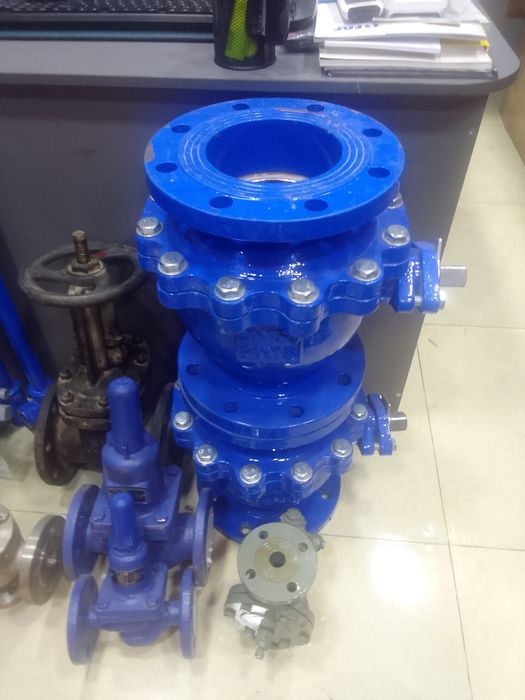 Задвижки любой вкус.