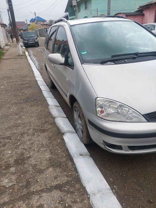 De vânzare ford galaxii automat