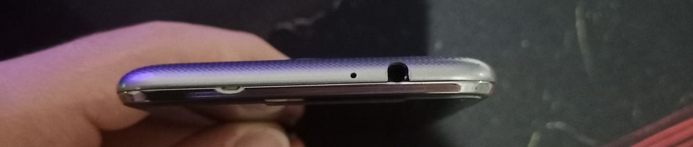 Продам смартфон LG K7 (модель LG-X230).