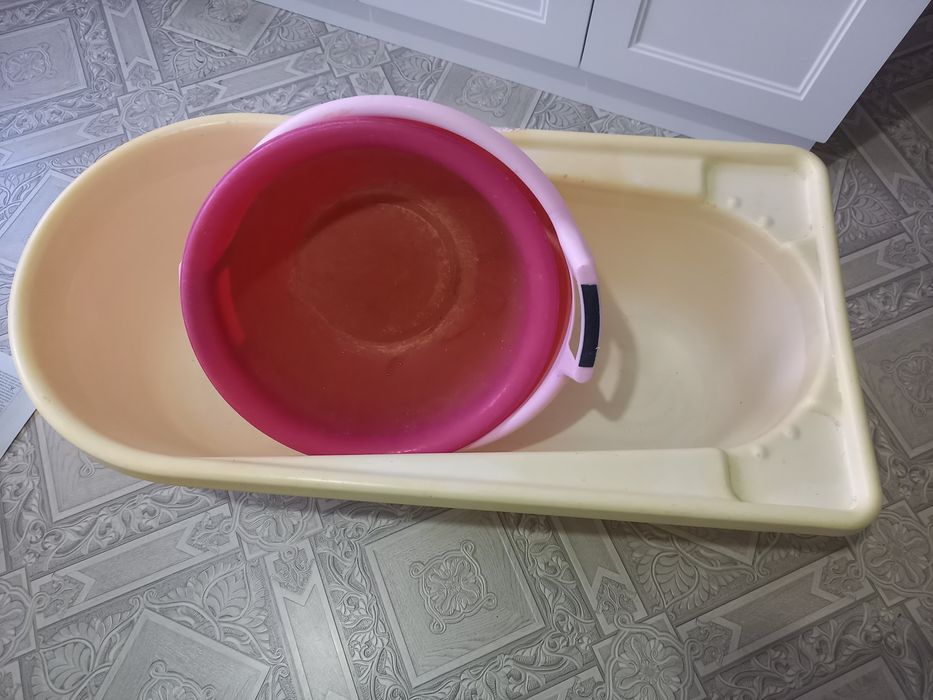 Продам кувшины, тазики