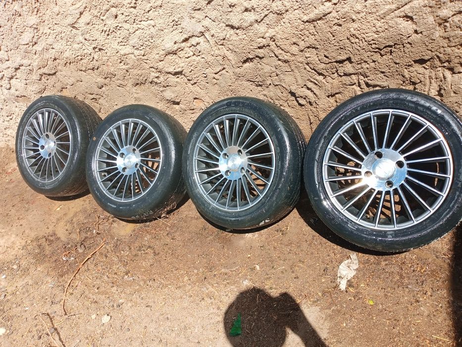 Lasettidan chiqqan Mers dizayndagi saka diskalar sotiladi