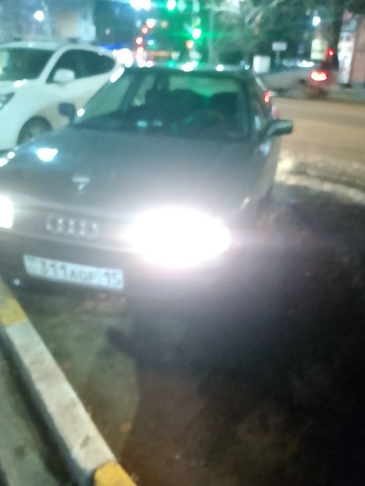 Продам Ауди 80 б3 на карбюратор