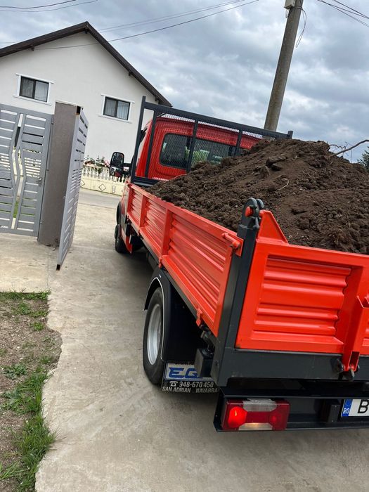 Vand pamant vegetal si pamant de umplutura